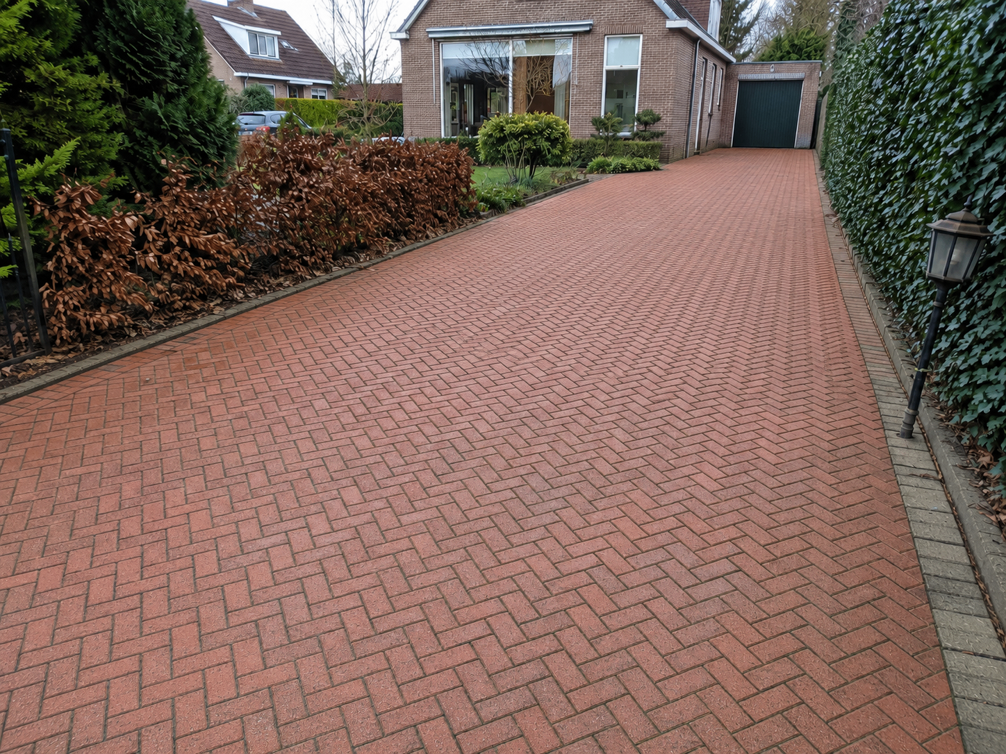 Schone oprit na hogedrukreiniging